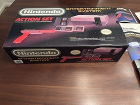 Nintendo NES Action Set Complete in Box CIB w/ Zapper DuckHuntMarioManualsPoster