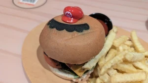 Nintendo Super Mario Pick Epic Universe Universal Studios Orlando Burger Stick - Picture 1 of 4