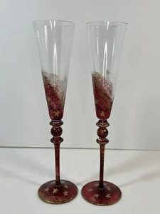 BEAUTIFUL SET OF 2 GLASS CHAMPAGNE FLUTES RED SPLATTER WITH GOLD STARS 11" - Picture 1 of 9