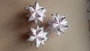 Bascetta Origami Stern weiß mit blauen Zacken und Silberglitzerspitzen 3 Stück - Bild 1 von 3