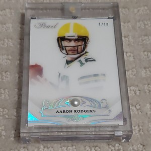 2018-19 Leaf Pearl Aaron Rodgers Pearl /10