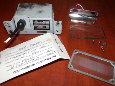 Hella Wing Strobe Light 2LA006178-02 - Image 1 of 2