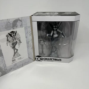DC Comics Artists Alley Hawkgirl Chrissie Zullo Black & White Statue New Sealed - Picture 1 of 8