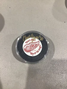 CHRIS OSGOOD Signed Detroit Redwings Logo Official Puck Gold Sharpie - Picture 1 of 3