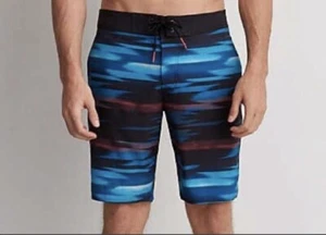 Große American Eagle Outfitters blau schwarz und rot Badehose 3 Taschen Reißverschluss hinten - Bild 1 von 5