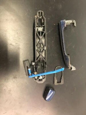 2006 TOYOTA COROLLA DOOR HANDLE LEFT REAR  Foto 1 de 4