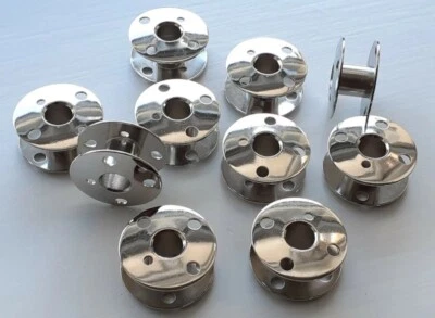 10 SINGER SEWING MACHINE METAL BOBBINS 201K/99K/66K/185K/401/411G/300/400/SERIES - Image 1 of 2