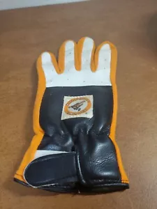 Vintage Single Baltimore Orioles Glove PVC Child Size Small Late 80's Early 90s - Picture 1 of 9