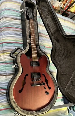 Guitarra Eléctrica Epiphone Dot Studio Acabado Cereza (Rojo) Con Estuche Rígido Foto 1 de 4