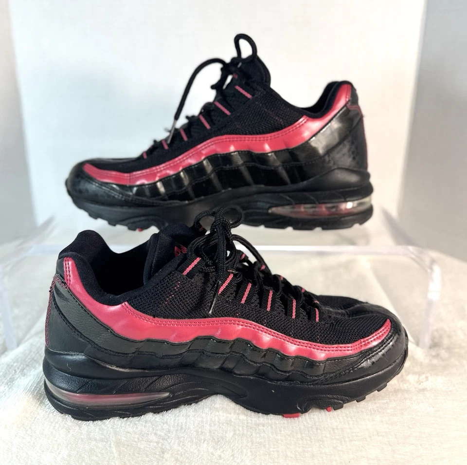 Nike Air Max 95 Black Pink Cat Print Shoes Size 7Y Women’s 8.5 - Image 1 of 4