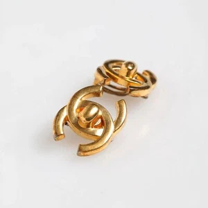 CHANEL CC Turnlock Studs Earrings Clip-On 95A Gold Plated Made in France - Picture 1 of 5