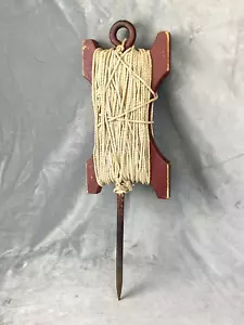 Vintage Rope Winder 18"L x 5.75"W, Wood & Metal, RePupose, Clean Rope Included - Bild 1 von 11