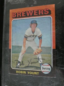 BASEBALL TRADING CARD 1975 ROBIN YOUNT MINI #223 ROOKIE - Picture 1 of 2