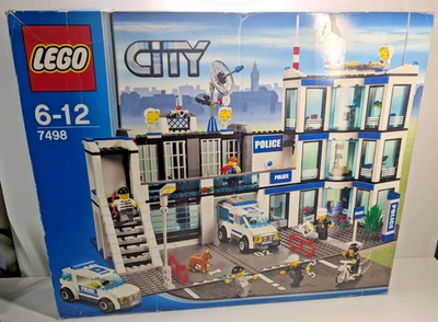 LEGO CITY: Police Station (7498) - Brand New (See Description) - Image 1 of 4