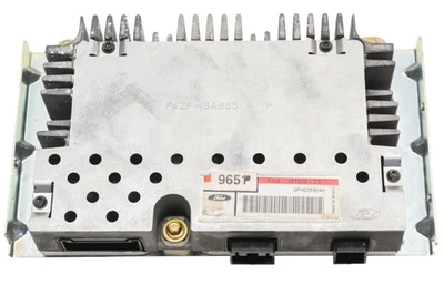 Nuevo amplificador OEM Ford F4ZZ-18B849-C, F4ZF-18T806-CA NUEVO EN STOCK Foto 1 de 3
