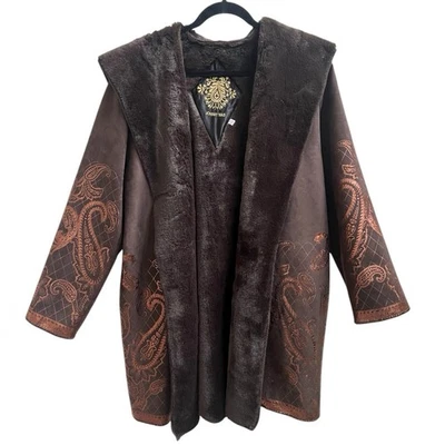 Johnny был новый без ЯРЛЫКОВ Lasei искусственной замши меха печать пальто коричневый веганский XXL 2XL богемное праздник - Изображение 1 из 4