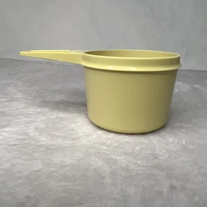 VTG 1970s TUPPERWARE Measuring Cup 3/4 Cup Replacement Harvest Gold 762-2 - Picture 1 of 5