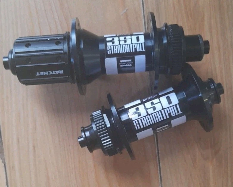 dtswiss 100/ 135 QR 32H　前後ハブ DT swiss 100/ 135 QR 32H 前後ハブ