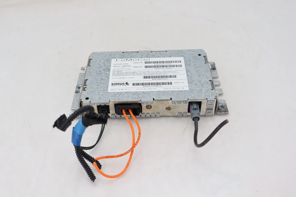 Land Rover Range Rover 2010-2011 receptor de satélite módulo Sirius 9H4218C963 OEM Foto 1 de 4
