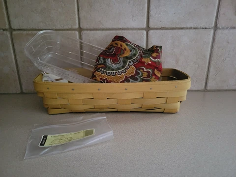 LONGABERGER MAPLE LEAF YELLOW CRACKER BASKET, CRIMSON HILL LINER, PROTECTOR NEW Cover