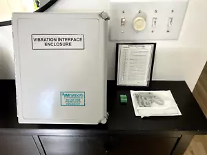 Caja de interfaz de vibración de sensores IMI 12 canales - Imagen 1 de 4