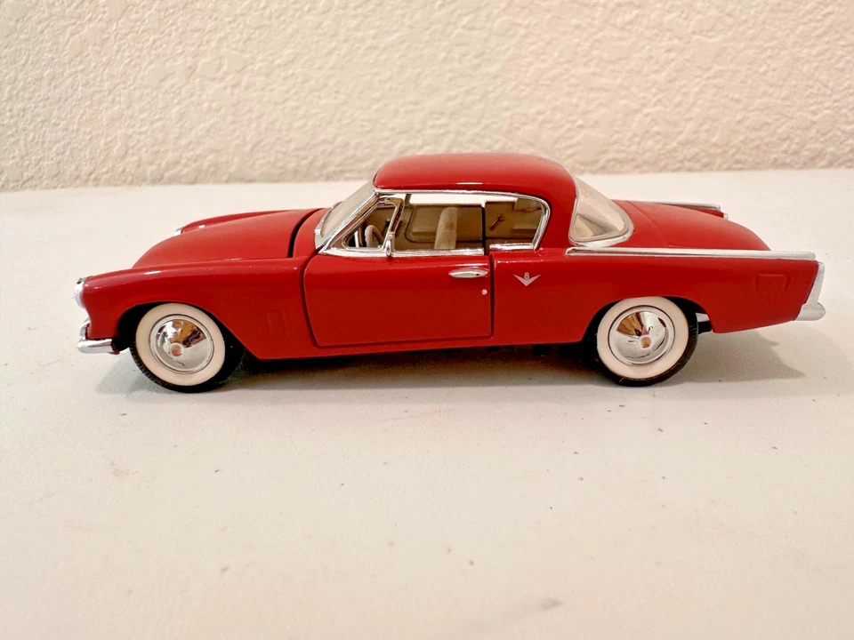 Franklin Mint 1953 Красный Studebaker Commander Литой 1:43, отличное состояние товара - Изображение 1 из 4