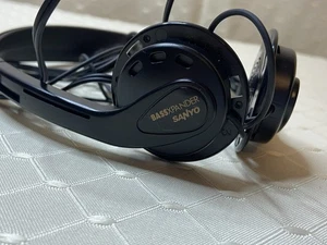 Vintage SANYO Bassxpander Over Ear Foam Stereo Headphones Retro Walkman NO FOAM - Picture 1 of 6