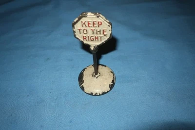 Arcade Cast Iron Keep to the Right Sign - Image 1 of 4