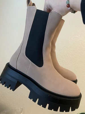 NEW Call it Spring Dafneyy Lug Chelsea Boot sz 9 - Image 1 of 4