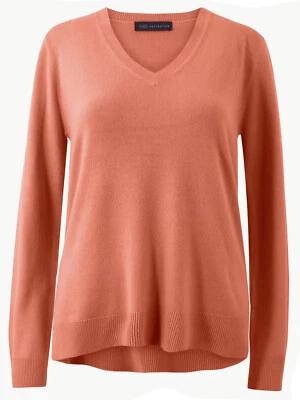 EX M&S Fine Knit Square Cut 'Cashmilon'  V Neck Jumper with Split Hem Detail - Image 1 of 4