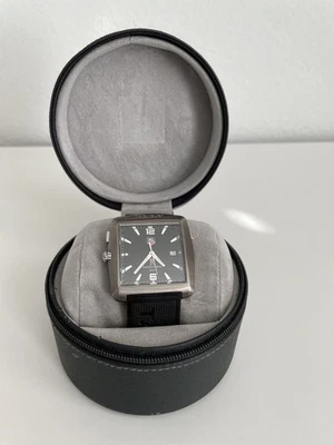 Reloj TAG Heuer Profesional Golf Automático Negro - WAE11110 3877 de 8000 Foto 1 de 4