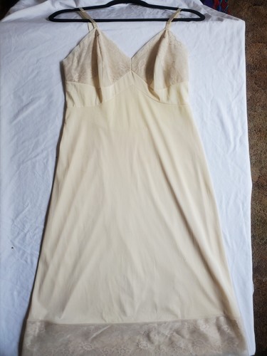 OFF WHITE Abito vintage Vanity Fair slip bianco sporco colore crema