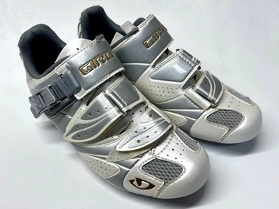Zapato de ciclismo para mujer Giro Espada blanco/plateado EU37 Foto 1 de 4