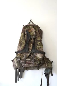 Badlands Hunting Backpack 26”x15”x9” - Picture 1 of 14