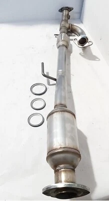 2007 2008 2009 2010 2011 2012 2013 2014 Lexus ES350 3.5L catalytic converter - Image 1 of 4