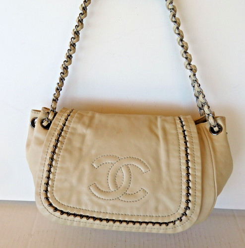 Borsa shopper CHANEL CC tote tutto intorno catena tracolla tortora pelle di agnello patta borsa