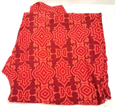Leggings Lularoe Alto y Curvilíneo 3 Tonos de Rojo Abstracto Estilo Batik Estampado Foto 1 de 2