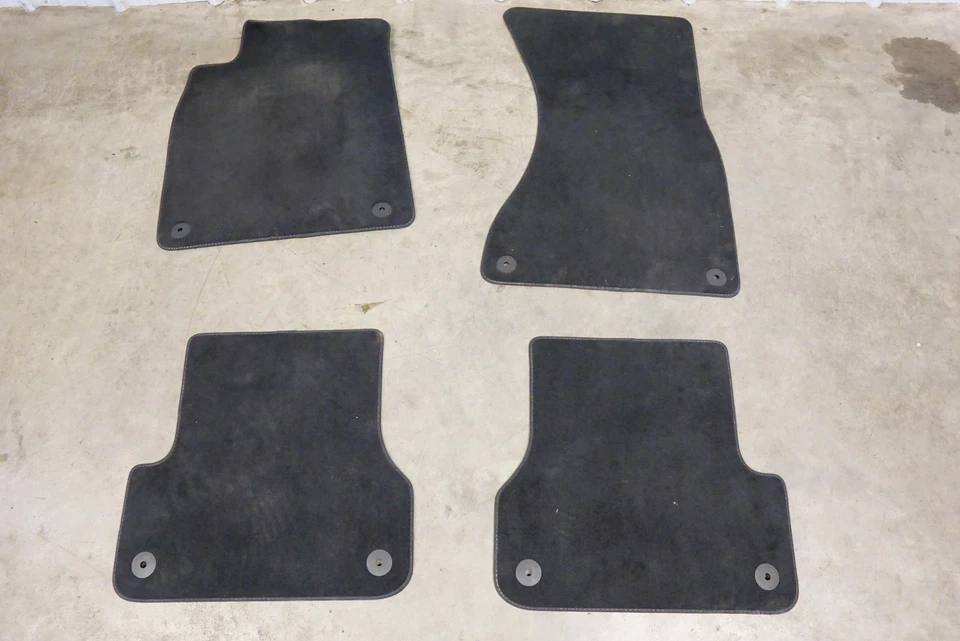 Juego alfombrillas AUDI RS7 2013-2018 4G086450 Foto 1 de 4