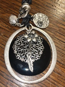 Silver And Round Black Stone Necklace Pendant 20” - Picture 1 of 5