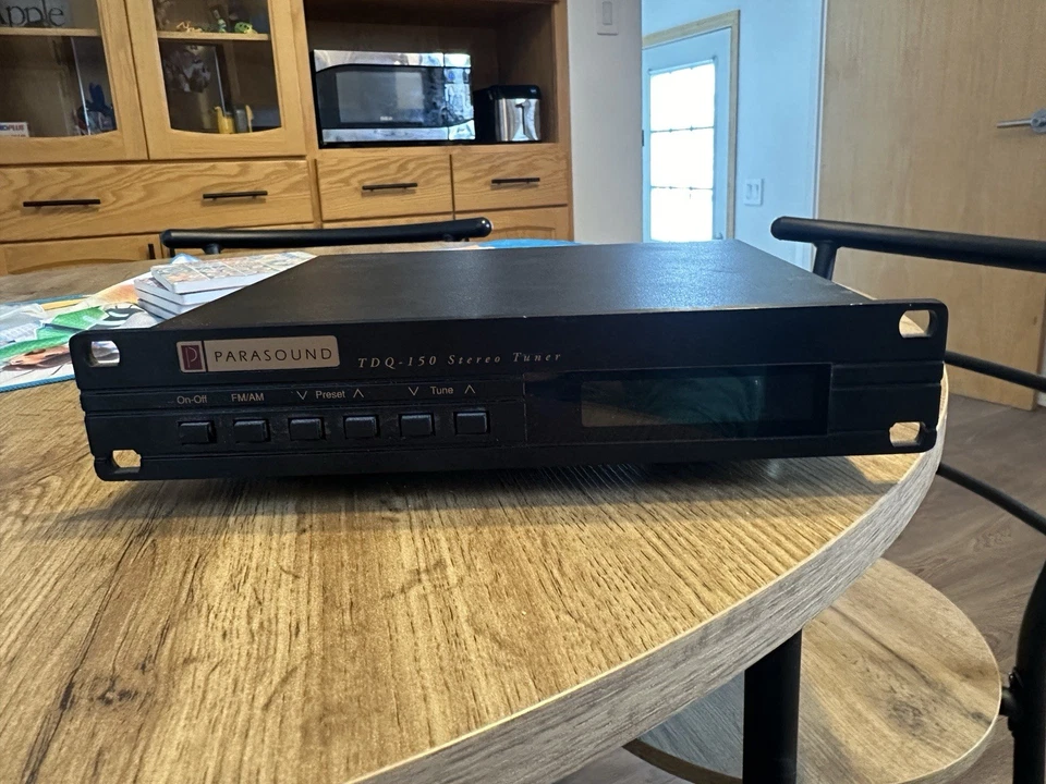 Sintonizador estéreo Parasound TDQ-150 Foto 1 de 4