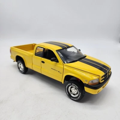 1: 18 Ertl 美国肌肉 1999 年道奇 Dakota 5.9 R/T 拾音器黄色黑色散装 — 第 1/4 张图片