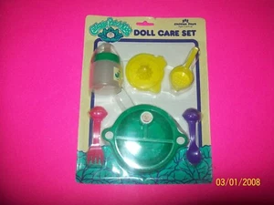 CABBAGE PATCH! CABBAGE FEEDING SET 01 - Picture 1 of 2