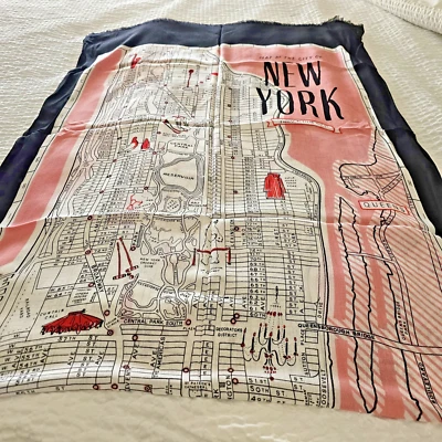 Kate Spade - Mapa de Manhattan Nueva York - Bufanda Oblonga - Sorbete Rosa - Nuevo con Etiquetas - $118 Foto 1 de 4