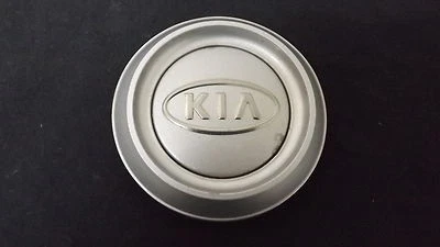 KIA Sorento OEM Wheel Center Cap Silver Finish 52960-3E070 2003 2004 2005 2006 - Image 1 of 2