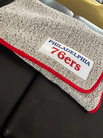 🔥Logobrands Philadelphia 76ers Soft Blanket. Used. Cleaned Cover