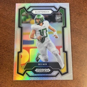 2024 Panini Prizm Draft Picks #105 Bo Nix Silver Holo Prizm RC Oregon Broncos SP - Bild 1 von 2