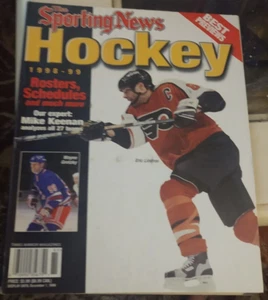 ERIC LINDROS Philadelphia Flyers  COVER Sporting News 98-99 & Hockey 99-00 - Picture 1 of 4