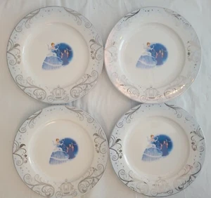 4 ct Set Disney Cinderella Princess Dinner Plates Silver Trimmed Zrike Lot NWT - Imagen 1 de 15