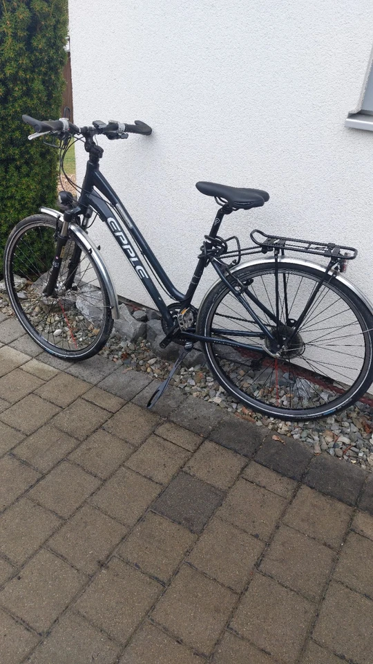 Damenfahrrad 28  " Shimano  Deore Ausstattung  - Bild 1 von 2