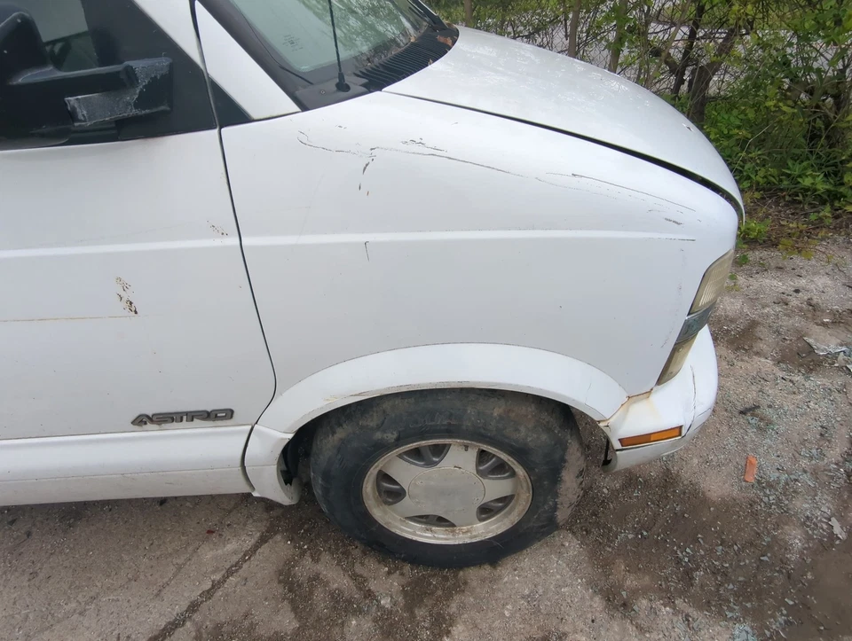 Chevrolet Astro 1995-2005 guardabarros de pasajero ERX0M Foto 1 de 1